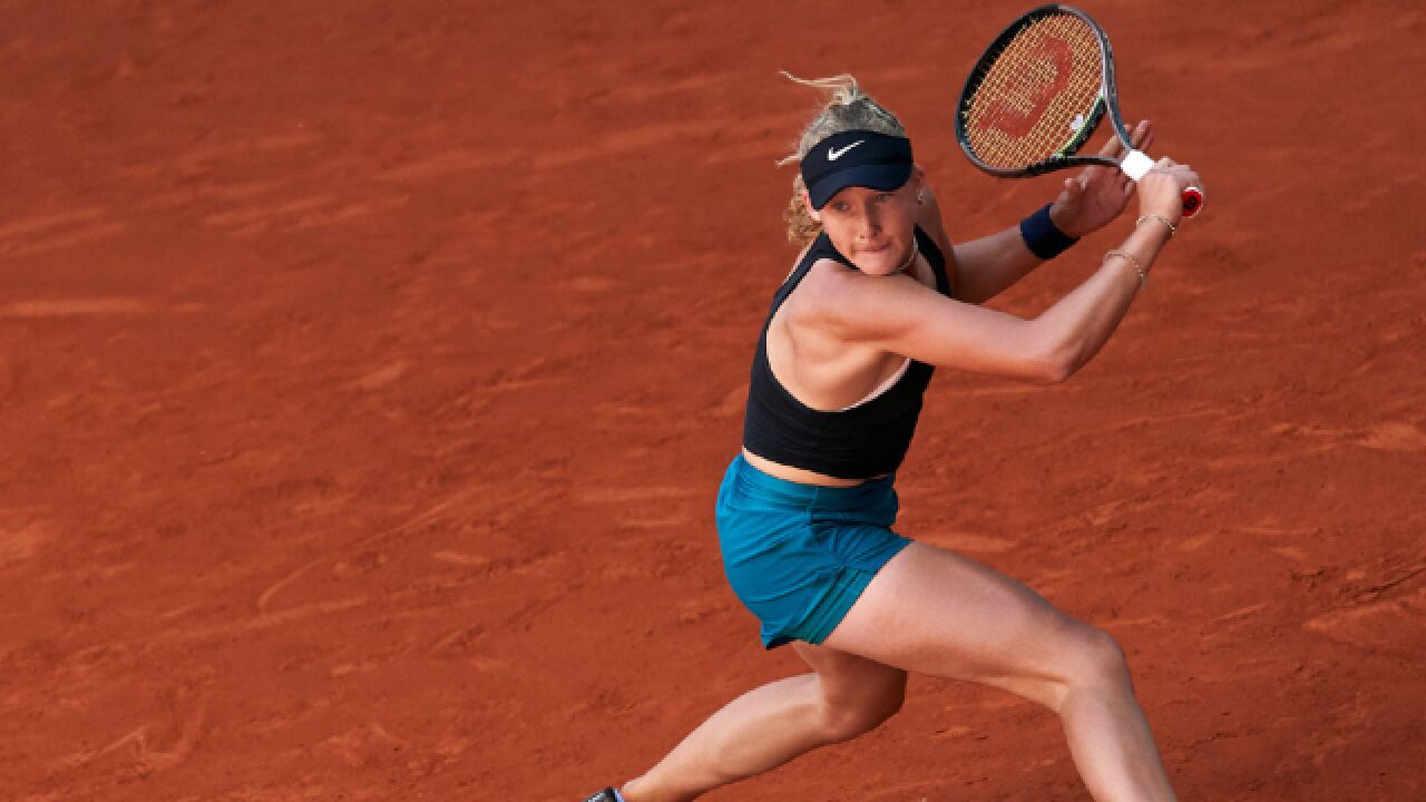 开云体育官网-穆古鲁扎的教练是谁