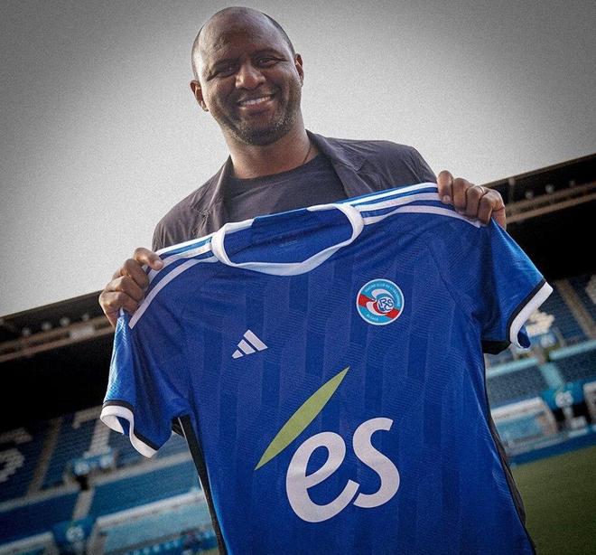 开云体育入口-包含转会期突围战来临；浙江稠州围绕法甲队长鼓劲；球迷炸锅；控场能力成焦点的词条