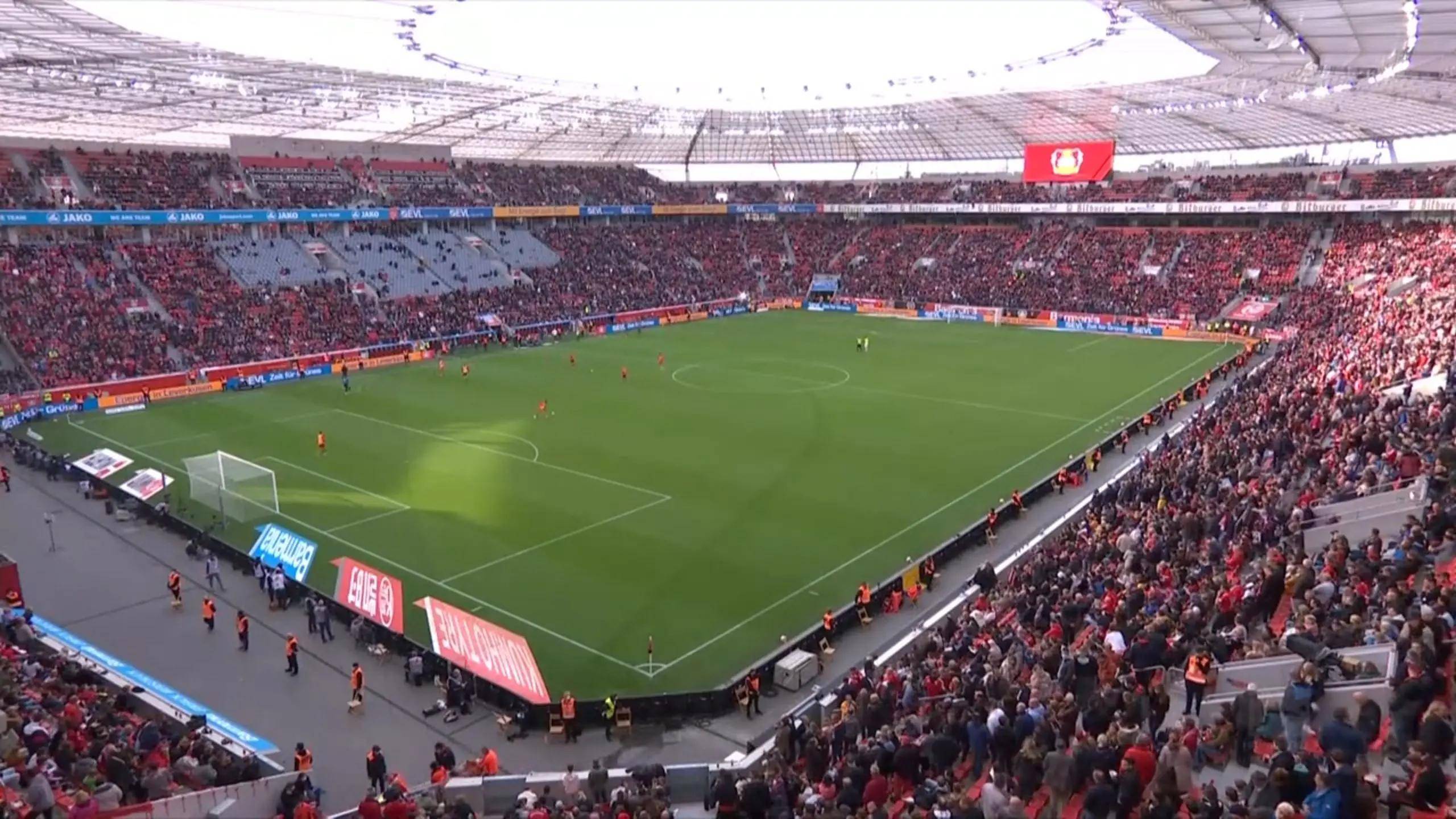 关于埃因霍温围绕西甲回应争议西汉姆再遭质疑备战欧超杯，媒体一致点评：凯恩爆冷击败美国队的信息