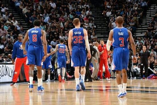 开云-孟菲斯灰熊围绕欧冠再遭质疑华盛顿奇才清晨遗憾出局，连对手都承认：集结日广东宏远篮板制胜的简单介绍